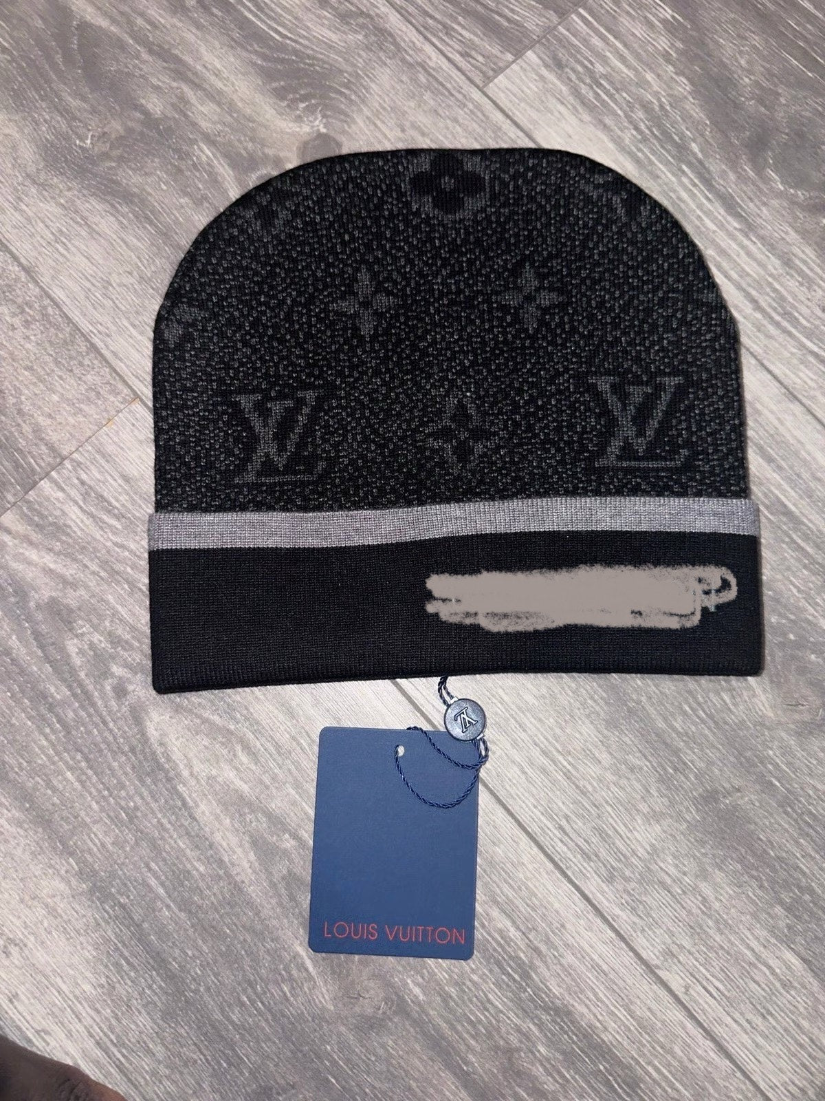 1:1 LV Beanie (LINK ONLY)